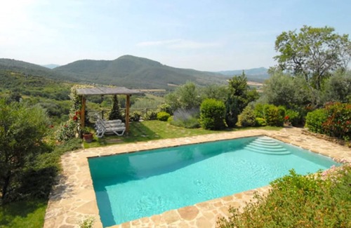 Casalini House | Experience the Umbrian Countryside at Our Farmhouse Retreat
