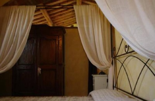 Fighille Other | Charming Farmhouse Apartment with Pool & Panoramic Views