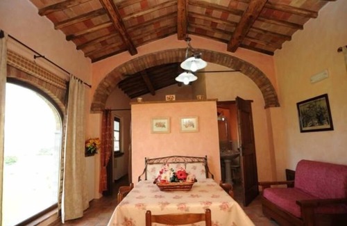 Fighille Other | Charming Farmhouse Apartment with Pool & Panoramic Views