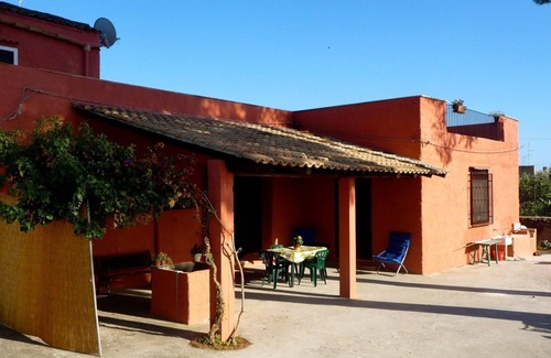 Marinella di Selinunte House | Spacious House with Fresh Air and Family-Friendly Amenities