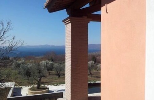Bolsena Villa | Charming Italian Country Villa with Pool & Free WiFi