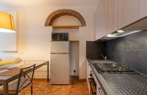 Porta Tenaglia Apartment | Typical Milanese two-room apartment in Via Bramante - Mirable PM