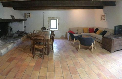 Maussane-les-Alpilles House | Serene Provencal Farm in Alpilles Park with Pool Access