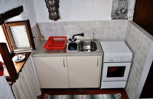 Tesserete Cottage | Romantic Tessiner Cottage with Pool, Pets Welcome & Family Fun