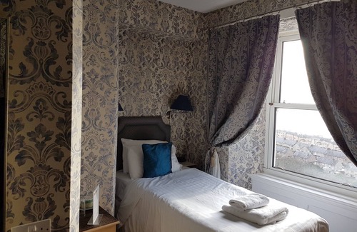 Barmouth Hotel | Explore Tyr Graig Castle: 4-Star Stay with Breakfast & Dining