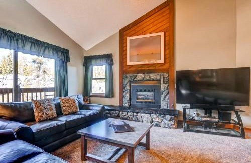 Four O'Clock Apartment | Tyra I B3D: Family-Friendly Retreat with Private Pool & Hot Tub