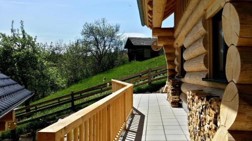 Ladis Ski Chalet | Tyroladis Family Chalet Laudegg