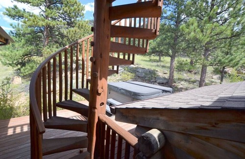Carriage Hills House | Tyrolean Retreat: 4-Bedroom Home with Hot Tub & Spa