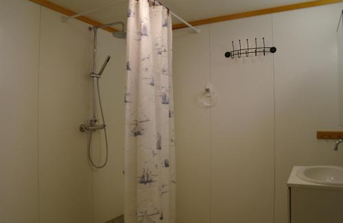 Uggdalseidet Apartment | Scenic Tysnes Sjø og Fritid: Pet-Friendly Oceanfront Escape