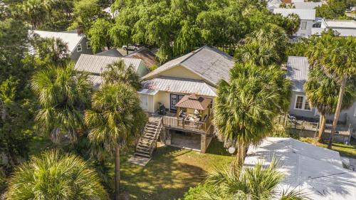 Cedar Key House | Tyson House Historic Downtown Cottage