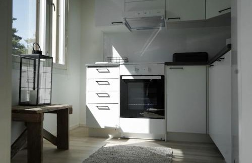 Salo Apartment | Modern Well-Equipped Apartment with Free Parking & Reviews 9.3