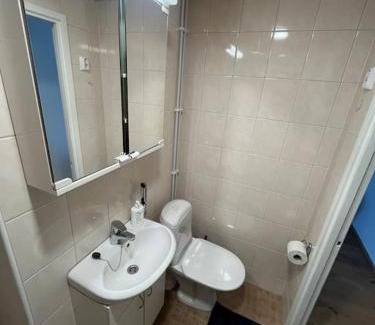 Alppiharju Apartment | Tyylikäs yksiö Kalliossa