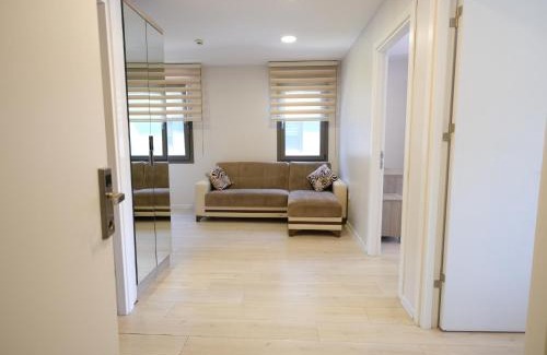 Sile Apartment | Elegant Ucar Royal Hotel with Pool and Ocean View