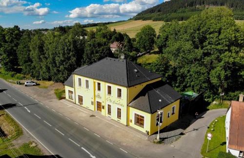 Cervena Voda House | Pet-Friendly Retreat at U Čmeláků with Family Amenities
