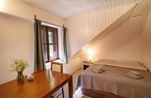 Kasperske Hory House | U Šumavských pramenů: Pet-Friendly Retreat with Ocean Views