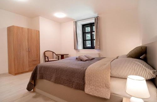 Kasperske Hory House | U Šumavských pramenů: Pet-Friendly Retreat with Ocean Views