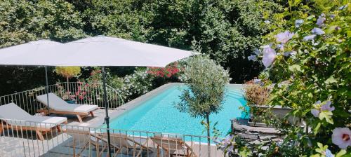 Ortiporio Apartment | Oceanfront U Caseddu Studio with Pool and Family-Friendly Vibe