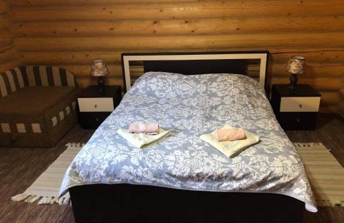 Polyana House | Top-Rated Family Retreat at U Druziv with Hot Tub & Kitchen