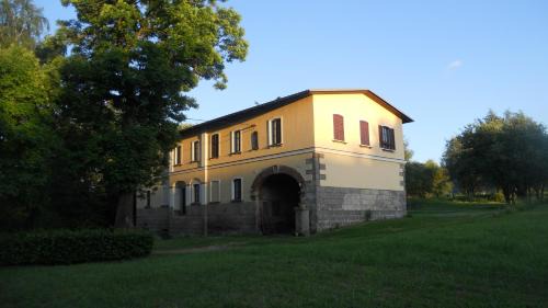 Krinice House | Family-Friendly Stay at U Dvou lipek Near Broumovské Stěny