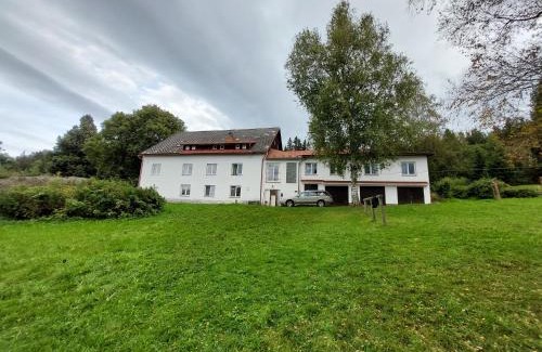 Masakova Lhota House | Pet-Friendly Getaway at U Dvou rysů with Pool Access