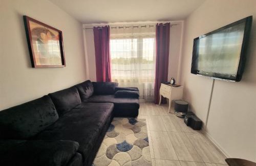Borne Sulinowo Apartment | Stylish Ewy Apartment with Balcony - Rated 10/10 by Guests