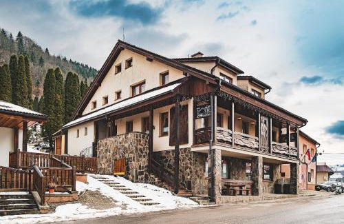 Lesnica House | Discover U GORAĽA: Guest Rated Spa Retreat for Families
