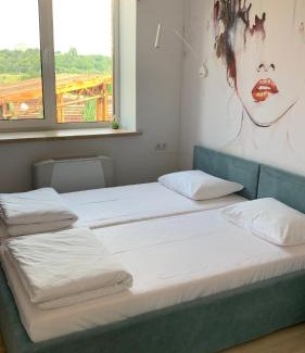 Podil Apartment | Pet-Friendly U House: Guest Rated 10/10 for Families