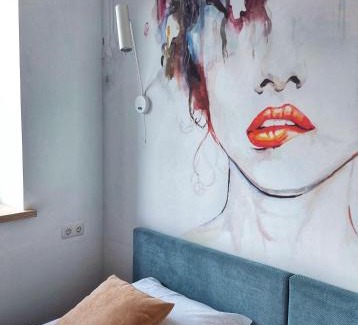 Podil Apartment | Pet-Friendly U House: Guest Rated 10/10 for Families