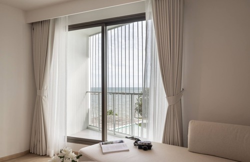 Cha-am Hotel | Experience U Hua Hin: 5-Star Poolside Retreat with Dining