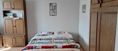 Borne Sulinowo Apartment | Family-Friendly Stay at BORNE militaria u Magdy Hotel