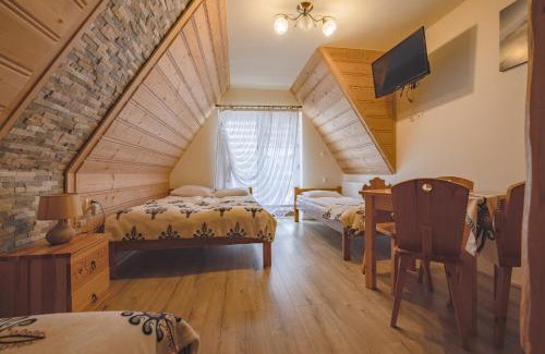 Ludzmierz House | Pet Friendly Retreat at U Marii & Mariana - Rated 10/10!