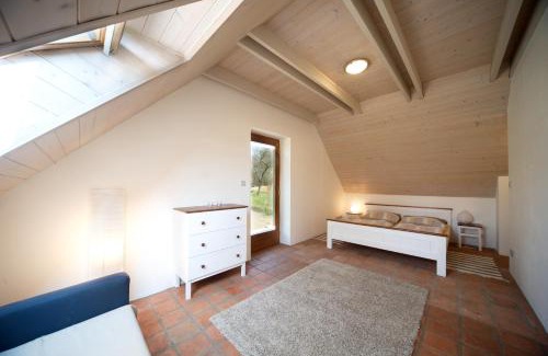 Horni Breckov House | Discover U Mišpule: Family-Friendly Oasis with Pool