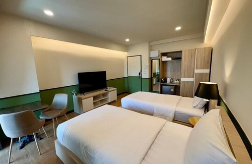 Bang Lamphu Lang Hotel | Budget-Friendly U Sabai Hotel with Family Amenities
