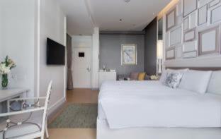 Thung Maha Mek Resort | Discover U Sathorn Bangkok: 5-Star Comfort Awaits You