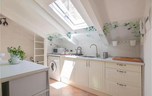 Castellabate Historic Centre Apartment | Child-Friendly U Sierpo Zico: 4-Star Stay Rated 9.8