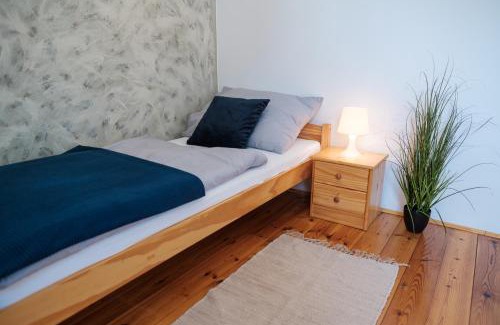 Horni Slavkov House | Discover U staré cesty: Pet-Friendly with Breakfast Included