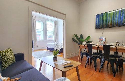Te Aro Apartment | Family-Friendly U Suites on Cuba with Great Guest Rating