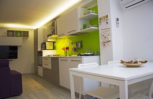 Castellabate Apartment | Unforgettable U Vascio Stay in Historic Center with Ocean View
