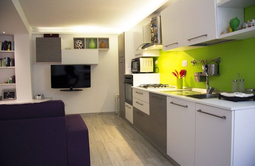 Castellabate Apartment | Unforgettable U Vascio Stay in Historic Center with Ocean View