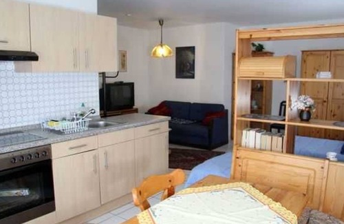Wernborn Apartment | Discover Gudrun: Family-Friendly Retreat Near Frankfurt
