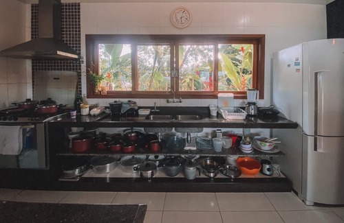 Tenorio House | Ubatuba Tenório Beach: Family Retreat with Ocean View Pool