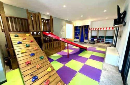Zona 12 Apartment | Convenient Comfort with Pool and Family-Friendly Amenities