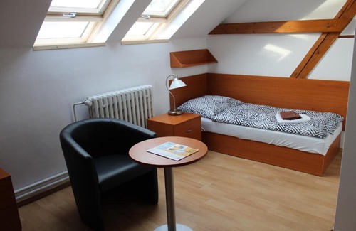 Slany House | Cozy Stay at Ubytování Na špejcharu, Želevčice