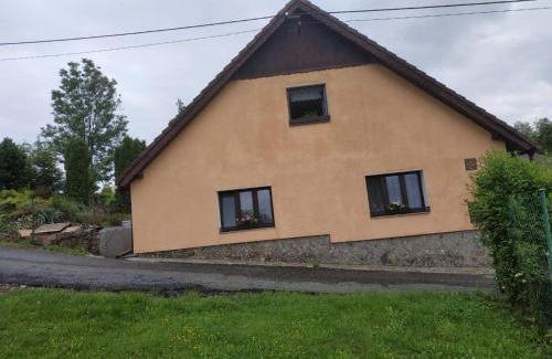 Susice House | Discover Cozy Retreats in Šumava with Pool Access
