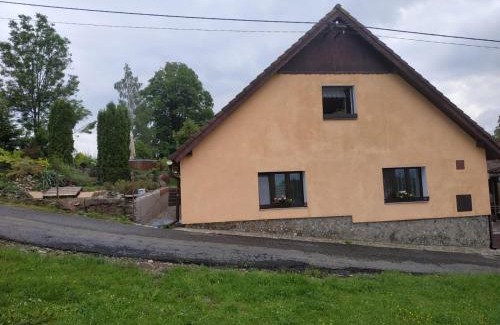 Susice House | Discover Cozy Retreats in Šumava with Pool Access