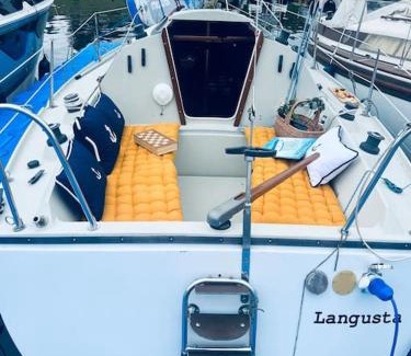 Nebrich Boat Rental | Experience Relaxation on a Sailboat with Ocean Views