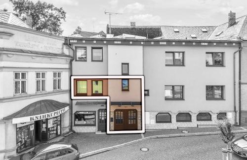 Hlinsko Hotel | Pet-Friendly Stay at Ubytování nad Bisonem with Ocean Views