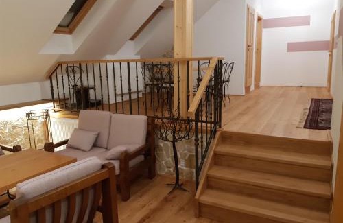 Skutec House | Relaxing Stay at Ubytování pod rozhlednou with Kitchen Access