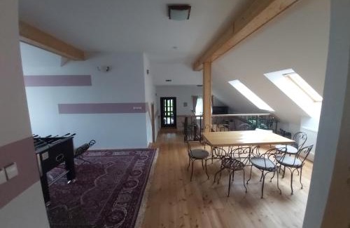Skutec House | Relaxing Stay at Ubytování pod rozhlednou with Kitchen Access