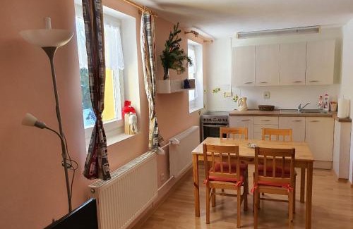 Horni Marsov House | Guest Favorite: Ubytování U Šustrů with Pet-Friendly Amenities
